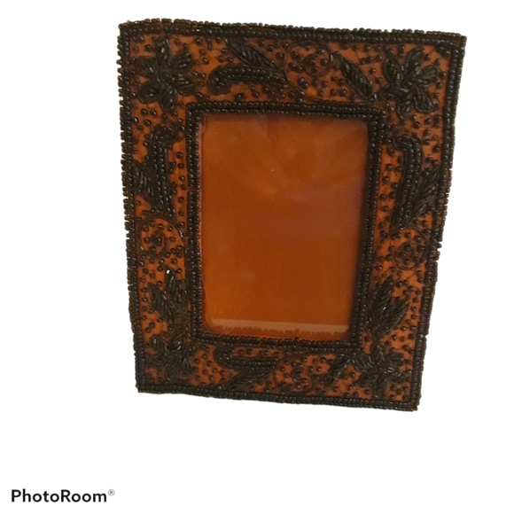 Beaded photo frame - Picture 1 of 5